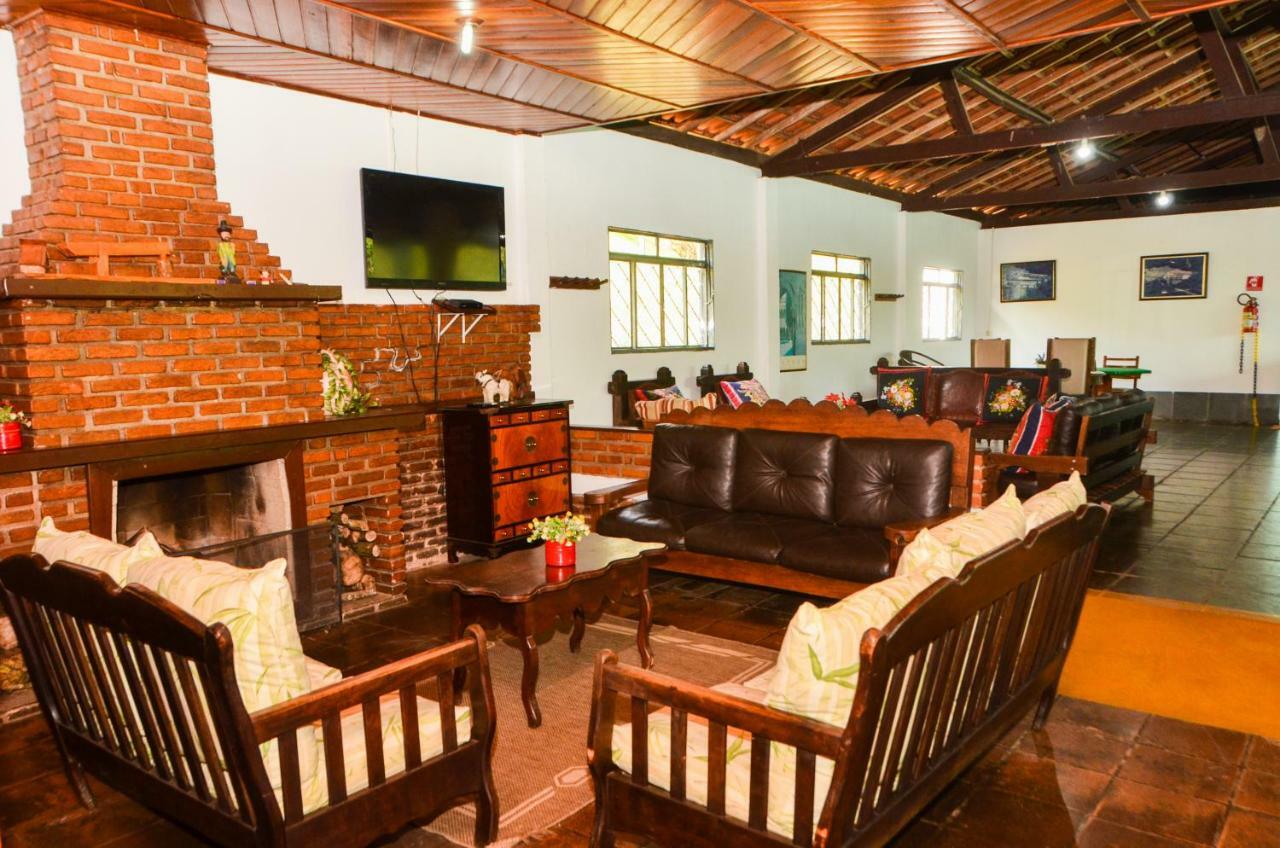Hotel Fazenda Villa Galicia Nazare Paulista Exterior photo